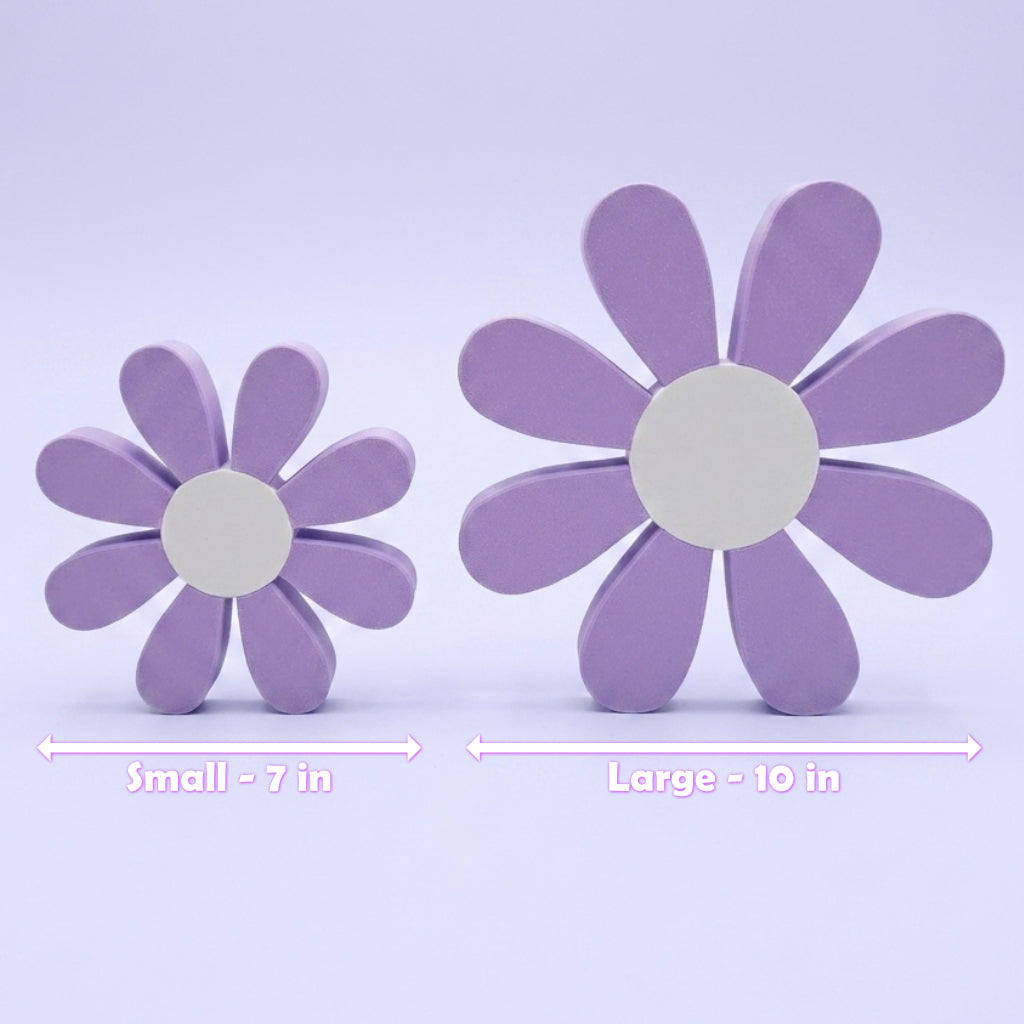 White Daisy Shelf Sitter