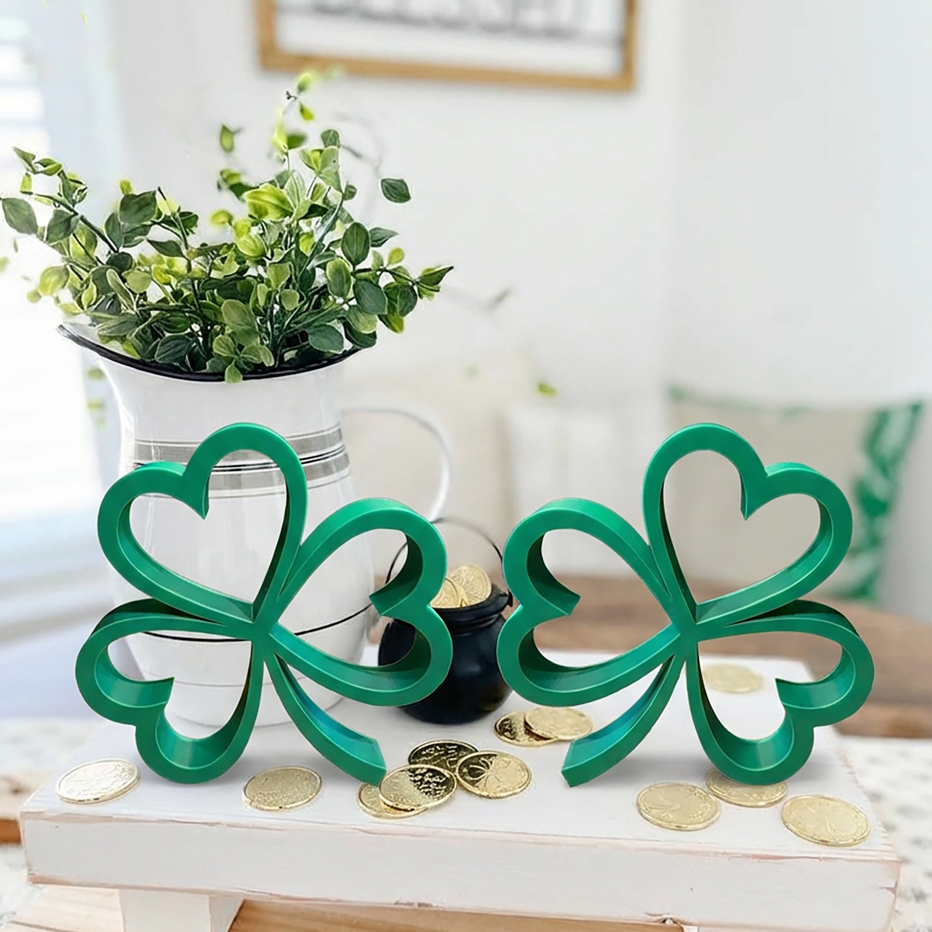 Shamrock shelf sitter size view – St. Patrick&